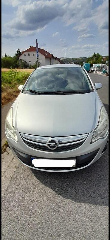 Silber Gebraucht 2010 Opel Corsa Edition Limousine | 3.700 € (Fairer Preis) - Bild 1/4