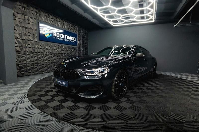 Schwarz Gebraucht 2021 BMW M850 M Performance Coupé | 52.990 € - Bild 1/4