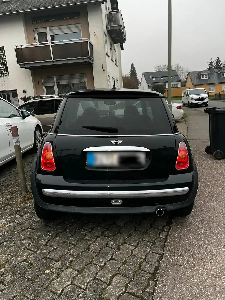 Usata Mini Cooper 90 CV (66 kW) 2003 Nero Utilitaria