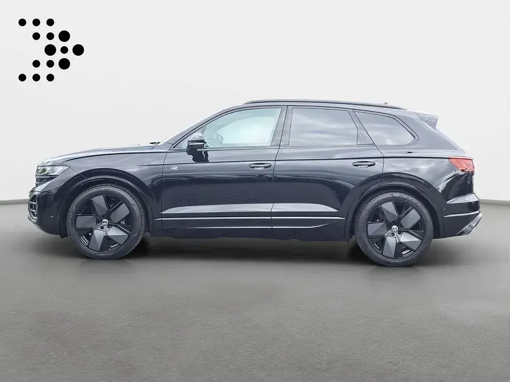 Neu VW Touareg R-line 286 PS (210 kW) 2026 Grenadillschwarz metallic SUV