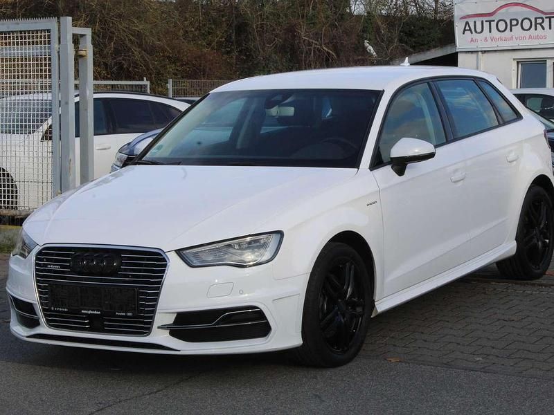 Ibisweiß Gebraucht 2016 Audi e-tron Attraction SUV | 14.900 € (Fairer Preis) - Bild 1/4