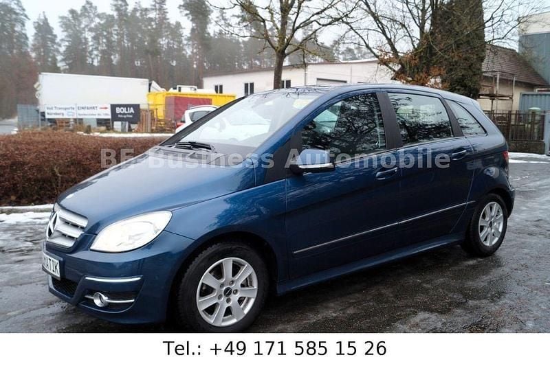 Blau Gebraucht 2009 Mercedes B180 Sport Van / Kleinbus | 2.999 € (Superpreis) - Bild 1/4