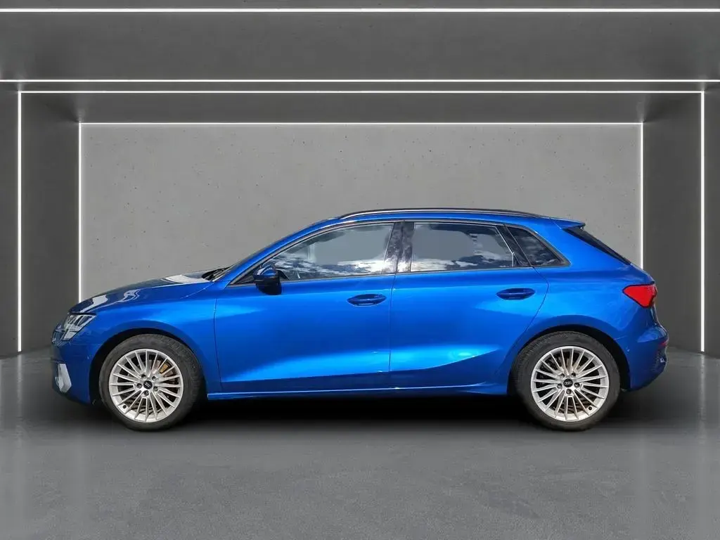 Gebraucht Audi A3 Advanced 110 PS (80 kW) 2022 Blau Limousine