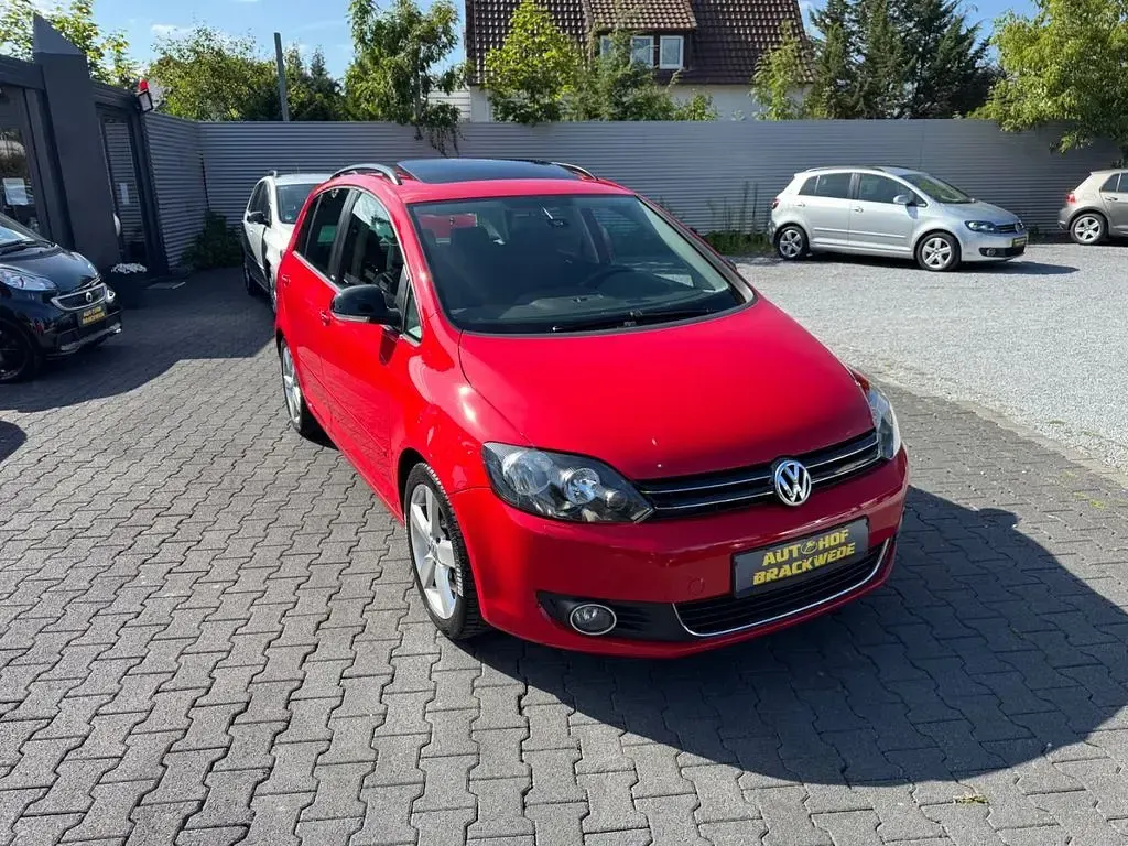 Gebraucht VW Golf Plus Style 122 PS (89 kW) 2012 Rot Van / Kleinbus