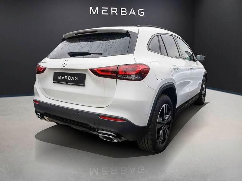 Gebraucht Mercedes GLA250 Progressive 218 PS (160 kW) 2023 Polarweiß SUV