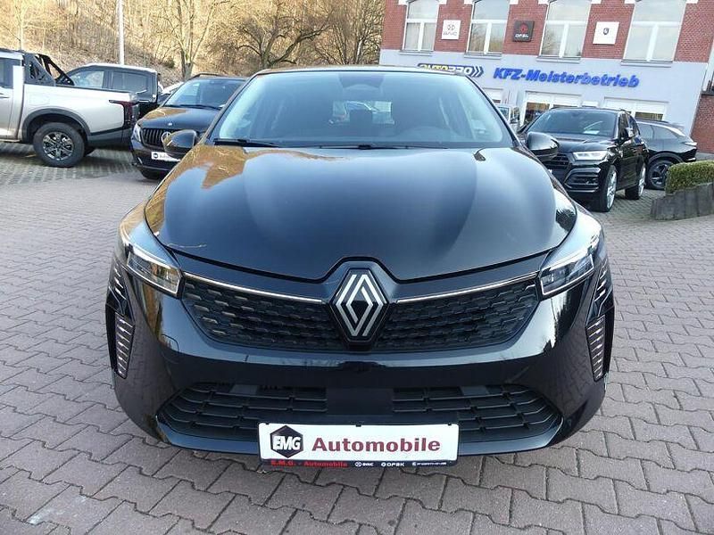 Gebraucht Renault Clio V 91 PS (66 kW) 2024 Unbekannt Limousine