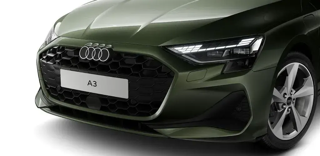 Gebraucht Audi A3 204 PS (150 kW) 2025 Grün Limousine