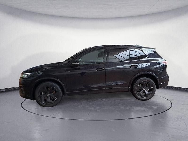 Gebraucht VW Tiguan R-line 193 PS (141 kW) 2025 Schwarz SUV