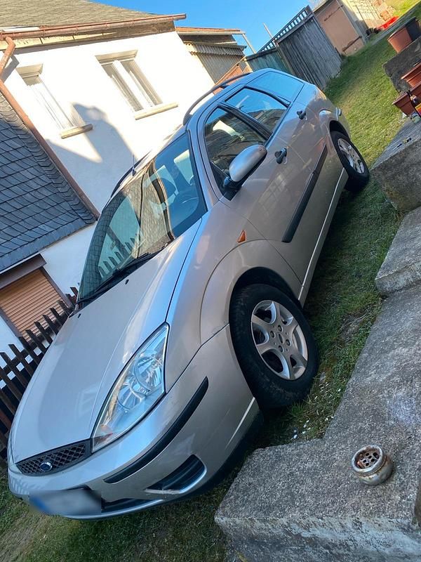 Usata Ford Focus 101 CV (74 kW) 2004 Argento Station wagon