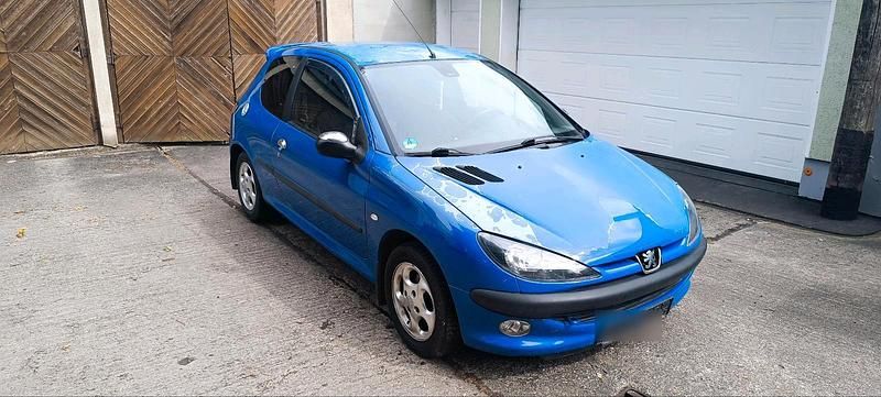 Gebraucht Peugeot 206 75 PS (55 kW) 2000 Blau Kleinwagen