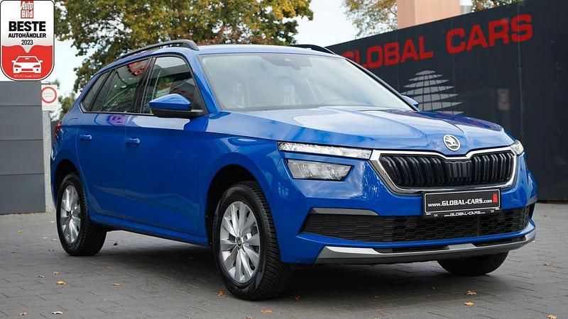 Blau Gebraucht 2022 Skoda Kamiq Ambition SUV | 11.885 € (Fairer Preis) - Bild 1/4