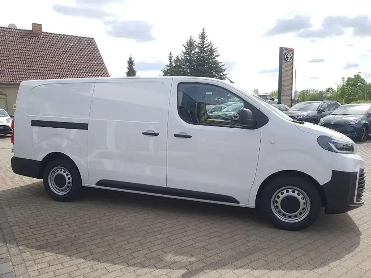 Neu Toyota Proace 100 kW (136 PS) 2026 Icy white Van / Kleinbus