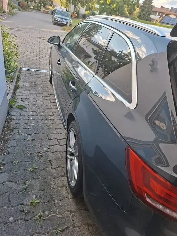 Gebraucht Audi A4 Sport 218 PS (160 kW) 2016 Grau Kombi