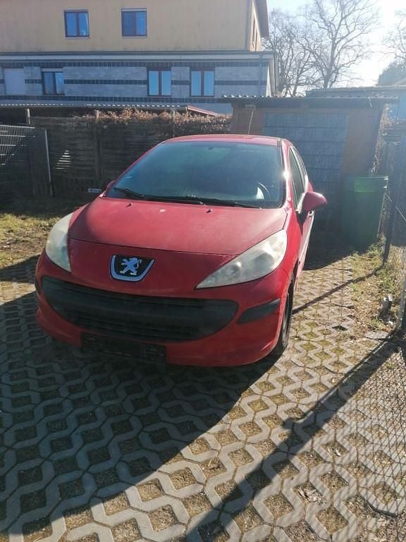 Gebraucht Peugeot 207 Tendance 73 PS (53 kW) 2006 Rot Limousine