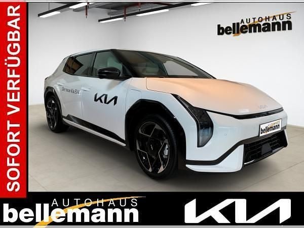 Weiß (deluxeweiss metallic) Neu 2025 Kia EV4 GT-Line Kleinwagen | 44.900 € (Superpreis) - Bild 1/4