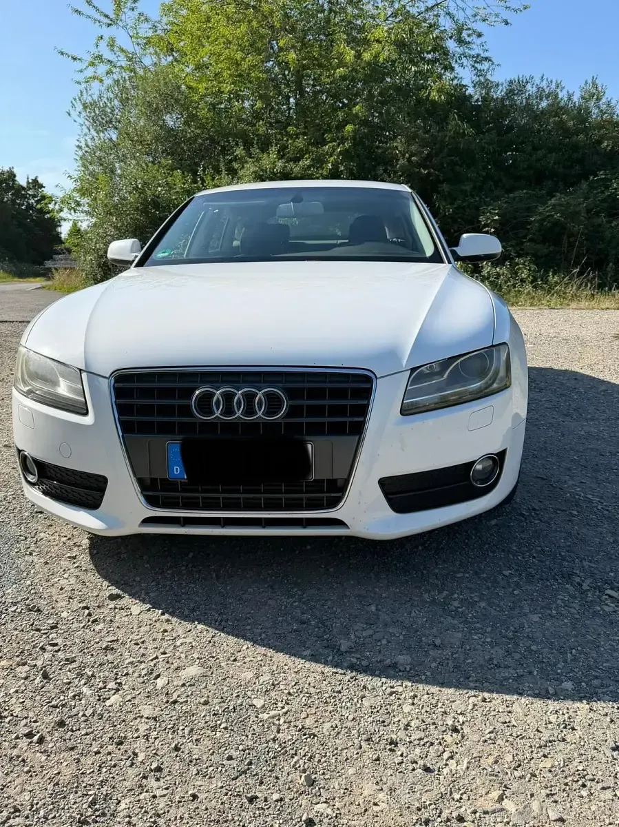 Gebraucht Audi A5 Sportback 179 PS (131 kW) 2011 Weiß Kleinwagen