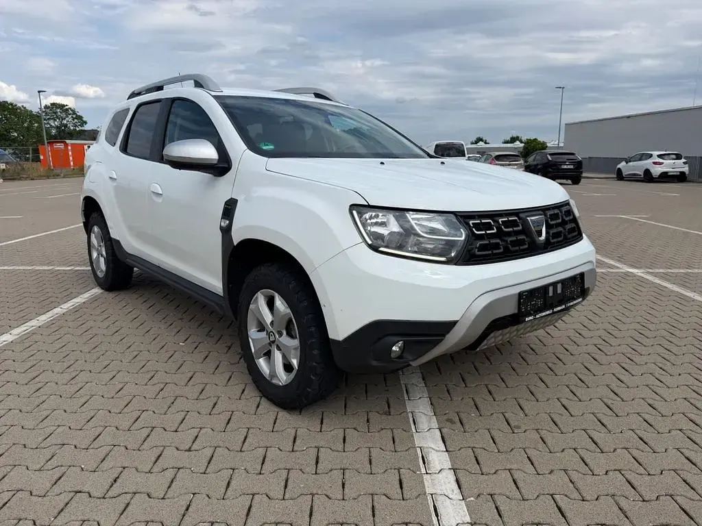 Gebraucht Dacia Duster Comfort 114 PS (83 kW) 2019 Weiß SUV