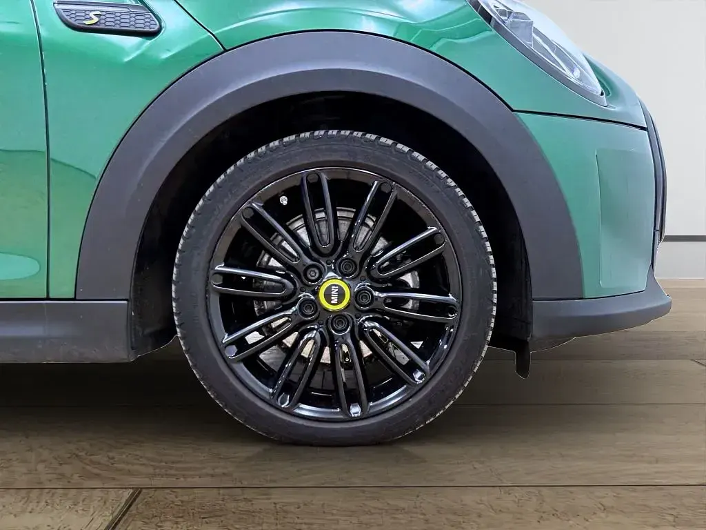 Gebraucht Mini Cooper SE Classic 135 kW (184 PS) 2022 Grün Kleinwagen