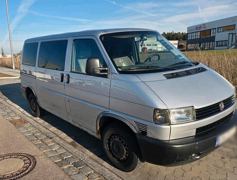 Gebraucht VW Transporter 102 PS (75 kW) 2001 Silber Van