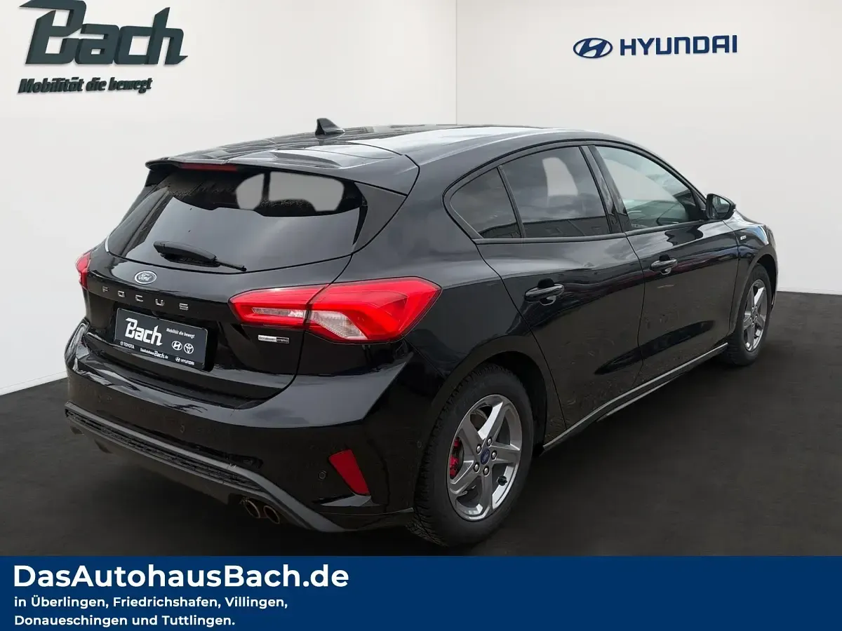 Gebraucht Ford Focus ST-Line X 155 PS (114 kW) 2021 Obsidianschwarz Kleinwagen