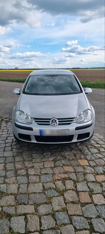 Gebraucht VW Golf IV 116 PS (85 kW) 2004 Silber Kleinwagen