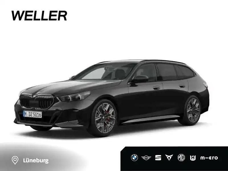 Saphirschwarz (schwarz) Neu 2025 BMW 540 M Sport Kombi | 84.990 € (Etwas zu teuer) - Bild 1/4