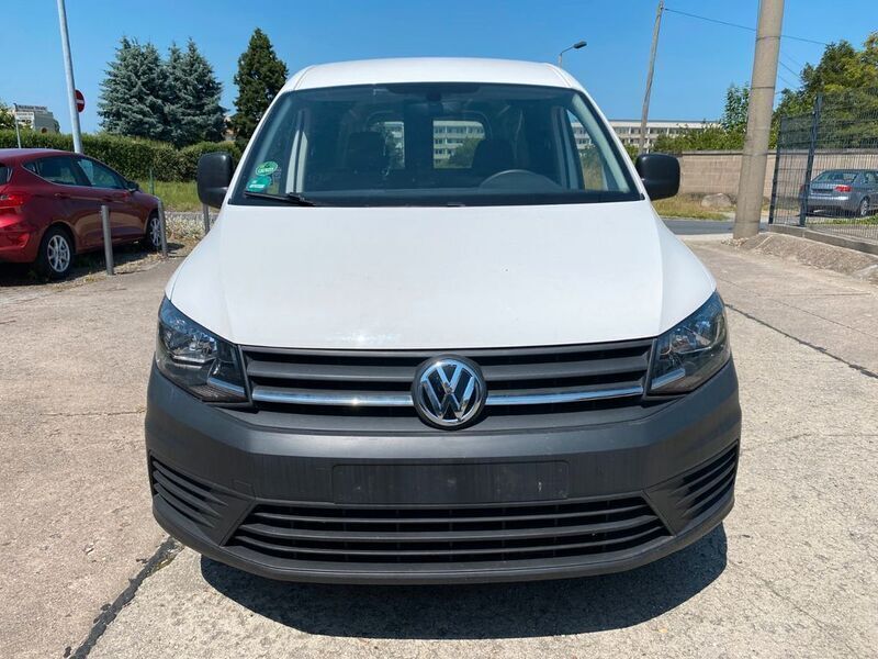 Weiß Gebraucht 2017 VW Caddy Maxi Van / Kleinbus | 10.900 € (Guter Preis) - Bild 1/4