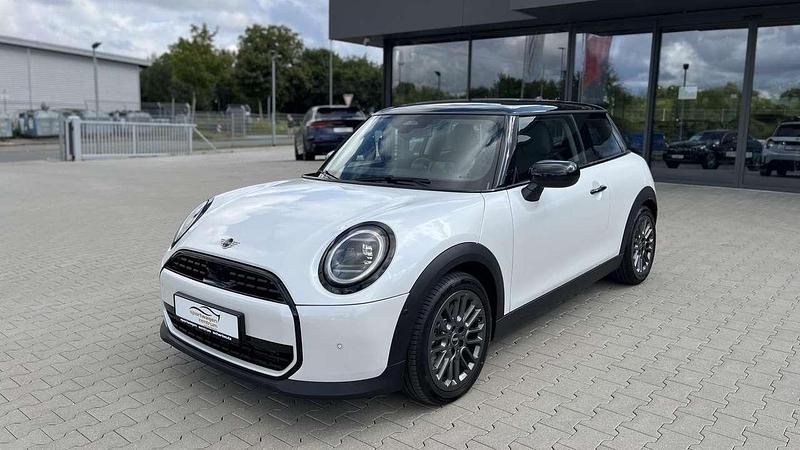 Nanuq white Neu 2025 Mini Cooper Classic Kleinwagen | 31.485 € (Fairer Preis) - Bild 1/4