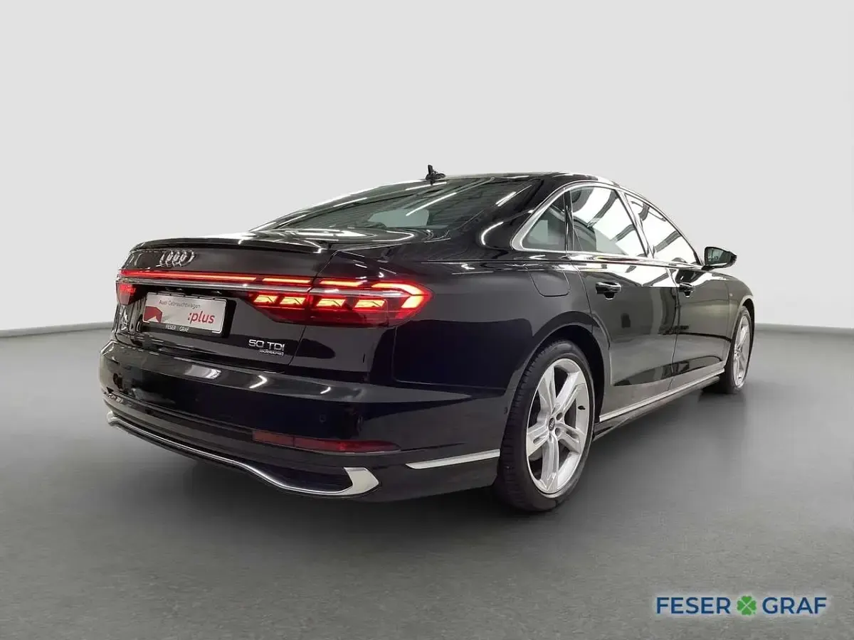 Gebraucht Audi A8 Comfort 286 PS (210 kW) 2023 Brillantschwarz Limousine