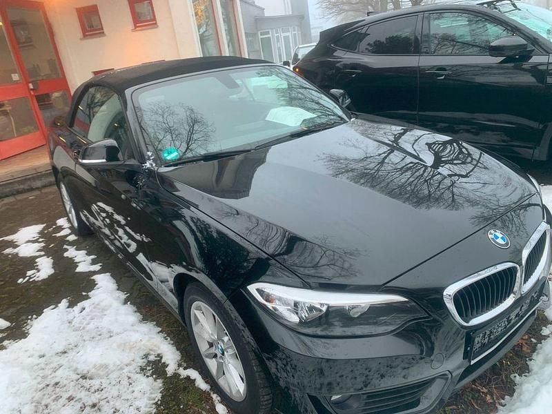 Schwarz Gebraucht 2016 BMW 220 Cabrio | 16.900 € (Fairer Preis) - Bild 1/4