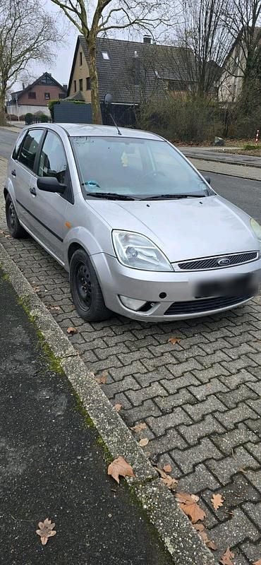 Gebraucht Ford Fiesta 80 PS (58 kW) 2004 Silber Kleinwagen