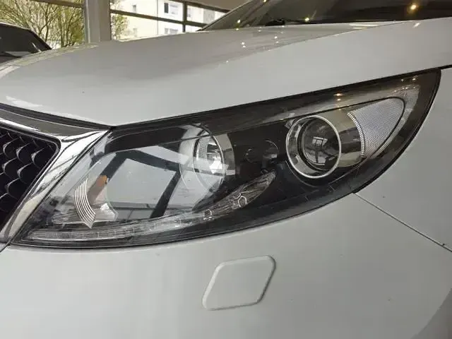 Gebraucht Kia Sportage Platinum Edition 184 PS (135 kW) 2014 Weiß SUV