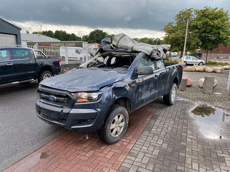 Grau Gebraucht 2018 Ford Ranger XL Abholung | 4.999 € - Bild 1/4
