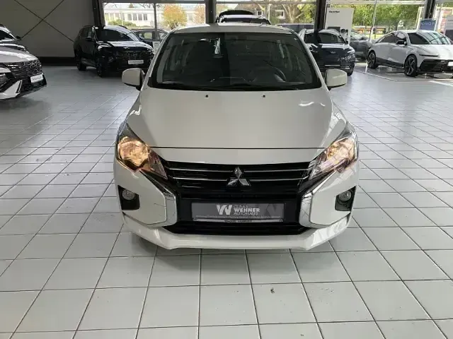 Gebraucht Mitsubishi Space Star Select 71 PS (52 kW) 2023 S) (weiss Kleinwagen