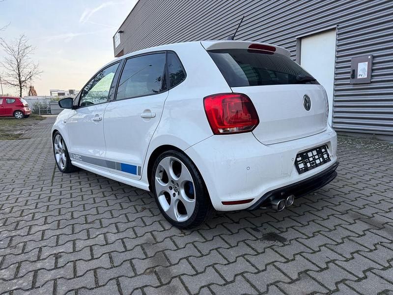 Gebraucht VW Polo Match 90 PS (66 kW) 2012 Weiß Limousine