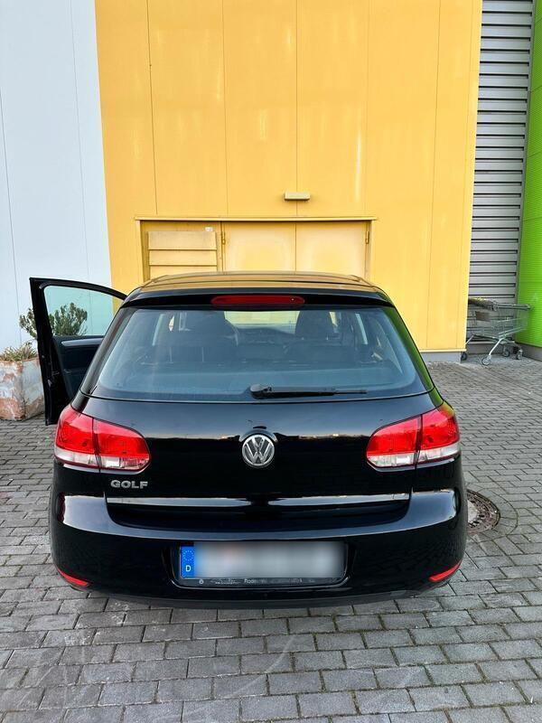 Schwarz Gebraucht 2009 VW Golf VI Kleinwagen | 3.999 € (Guter Preis) - Bild 1/4