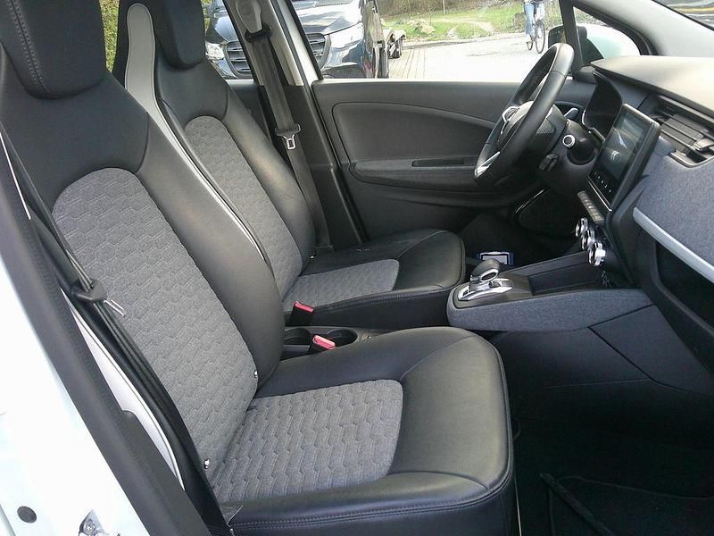 Gebraucht Renault Zoe Experience 50 kW (69 PS) 2020 Weiß Kleinwagen