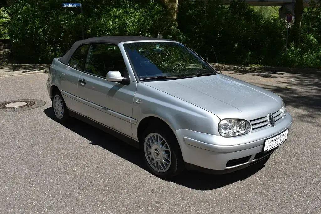 Gebraucht VW Golf Cabriolet Highline 116 PS (85 kW) 2002 Silber Cabrio