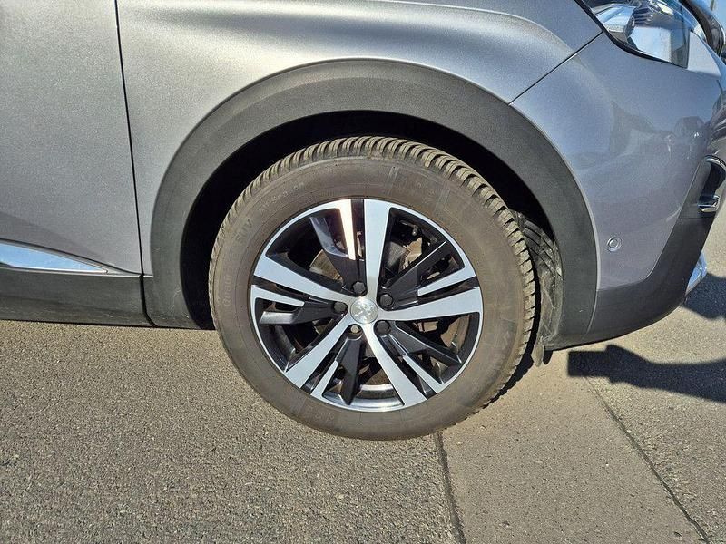 Gebraucht Peugeot 3008 Allure 131 PS (96 kW) 2019 Grau / artense grau (metallic) SUV