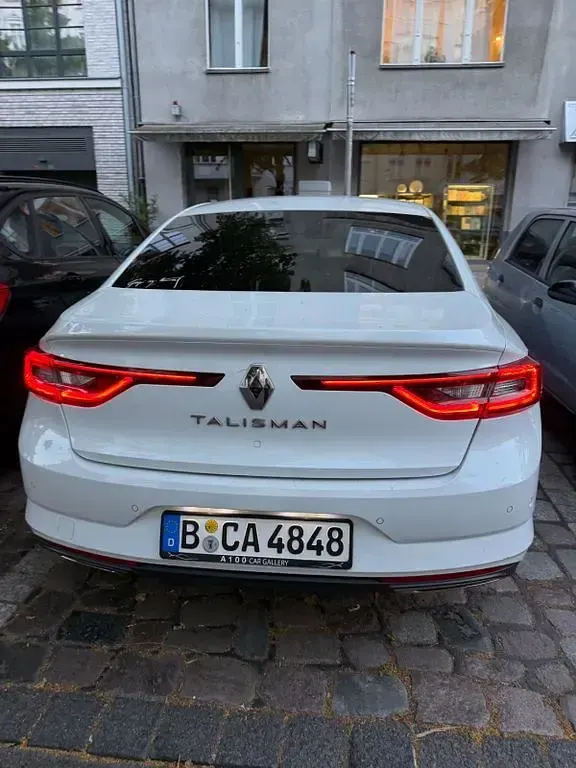 Gebraucht Renault Talisman Intens 200 PS (147 kW) 2017 Weiß Limousine