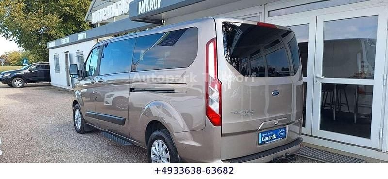 Gebraucht Ford Transit Tourneo 131 PS (96 kW) 2021 Diffused silver Van / Kleinbus