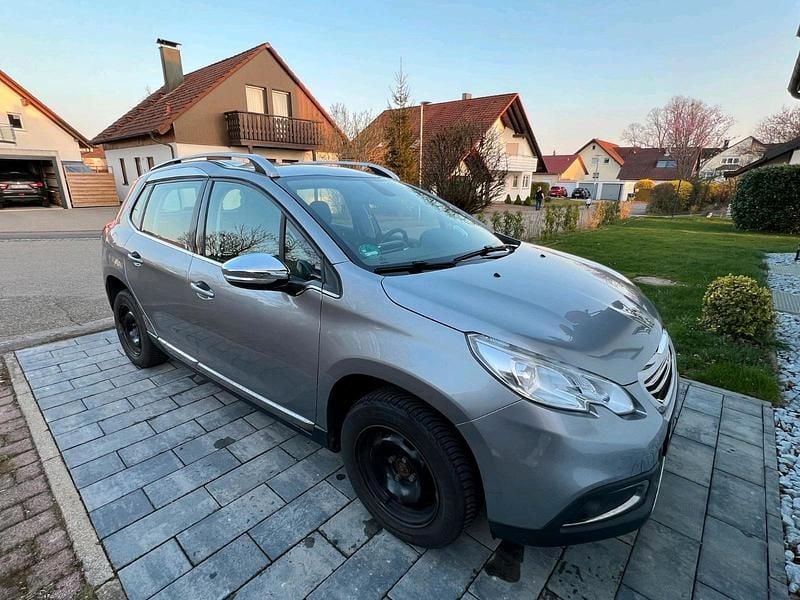 Grau Gebraucht 2014 Peugeot 2008 Allure SUV | 5.500 € (Guter Preis) - Bild 1/4