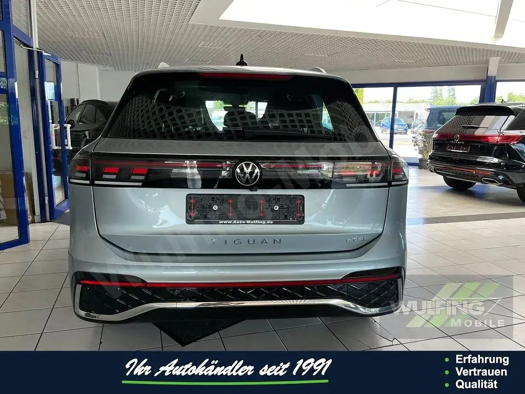 Neu VW Tiguan R-line 150 PS (110 kW) 2026 Silber SUV