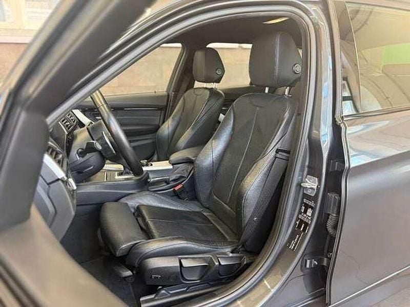 Gebraucht BMW 330 M Sport 252 PS (185 kW) 2018 Grau Kombi