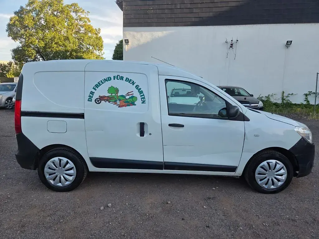 Gebraucht Dacia Dokker Ambiance 102 PS (75 kW) 2015 Weiß Van / Kleinbus