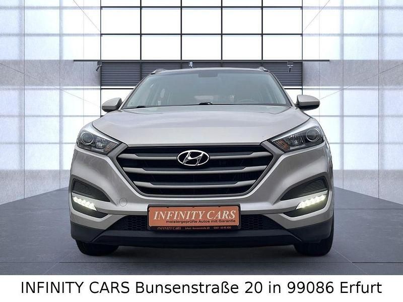 Gebraucht Hyundai Tucson GO! 177 PS (130 kW) 2017 Silber SUV
