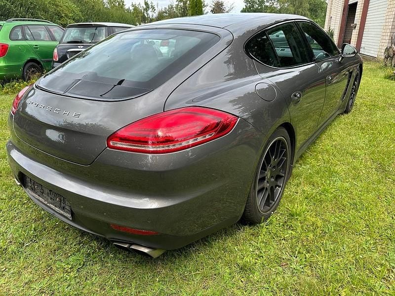 Gebraucht Porsche Panamera Turbo 519 PS (381 kW) 2014 Grau Limousine