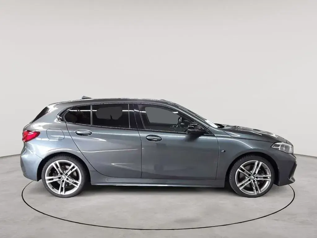 Gebraucht BMW 120 M Sport 190 PS (139 kW) 2021 Grau Limousine