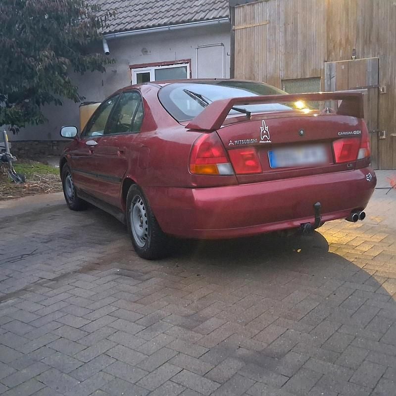 Andere farben Gebraucht 1997 Mitsubishi Carisma Limousine | 1.750 € (Superpreis) - Bild 1/4