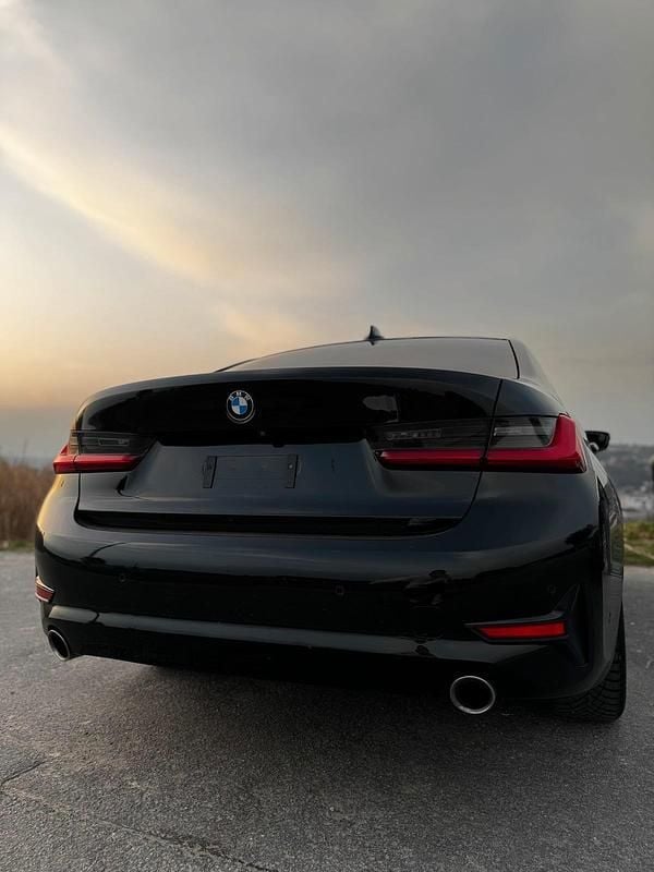 Gebraucht BMW 330 Shadowline 258 PS (189 kW) 2019 Schwarz Limousine